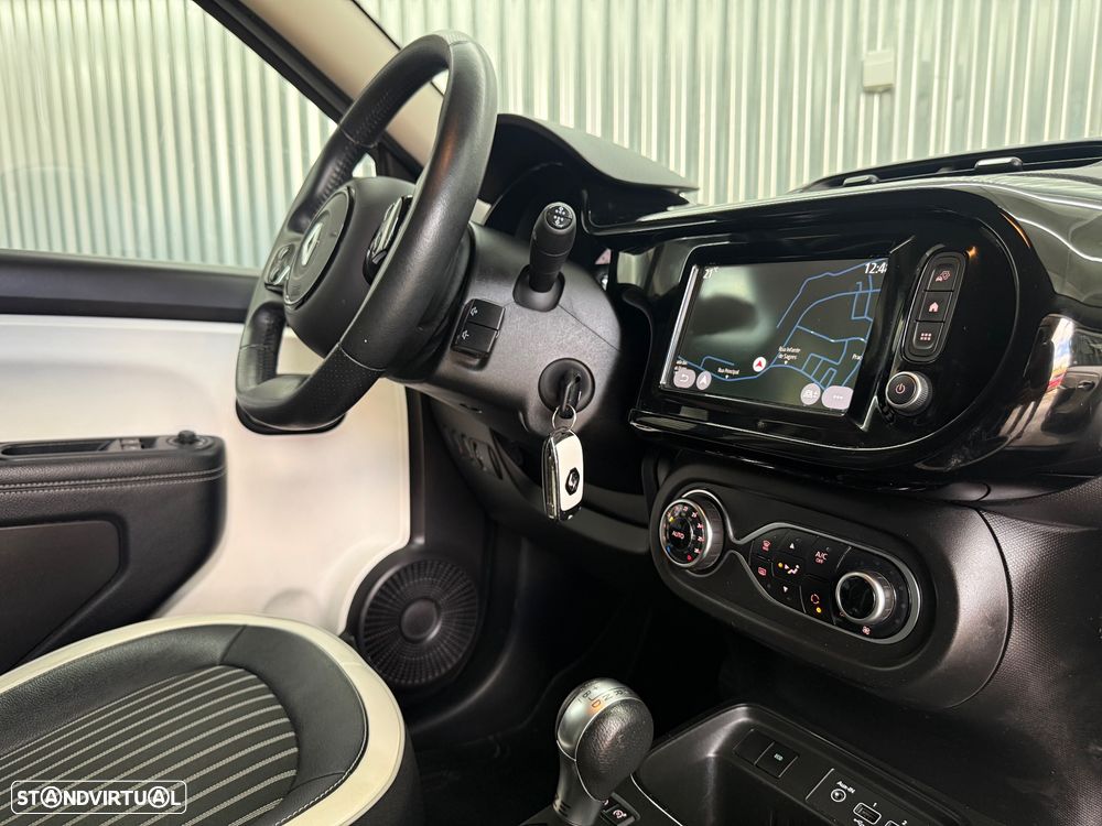 Renault Twingo E-Tech. 22 Techno - 21