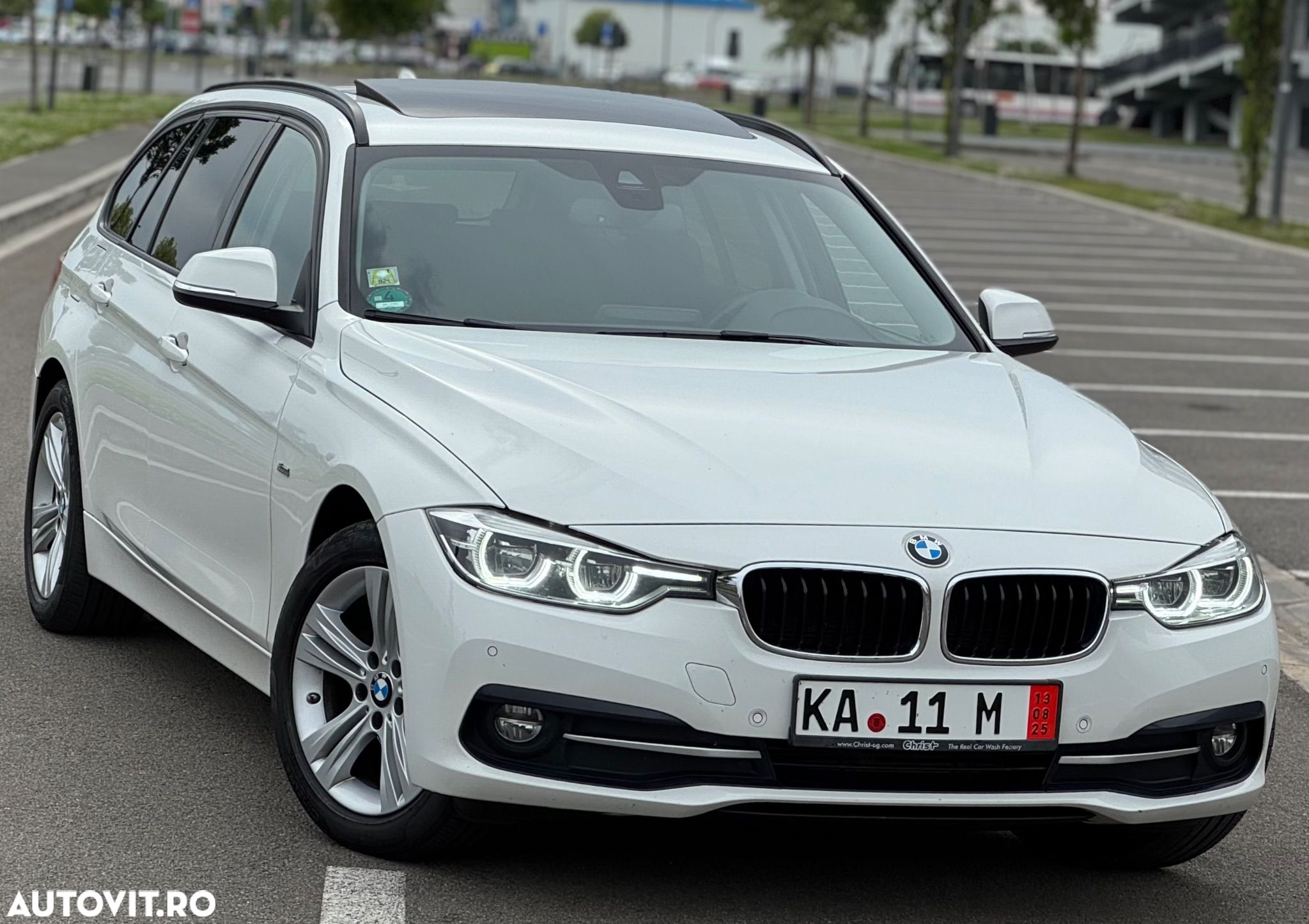 BMW Seria 3 320d Touring Aut. M Sport - 1