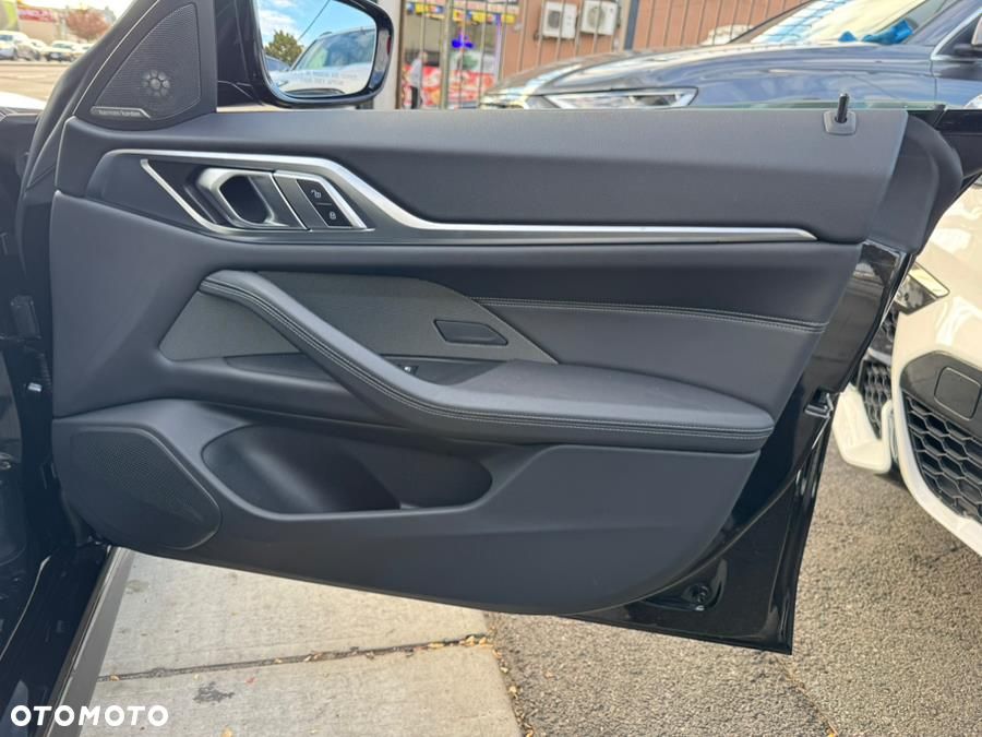 BMW i4 - 18