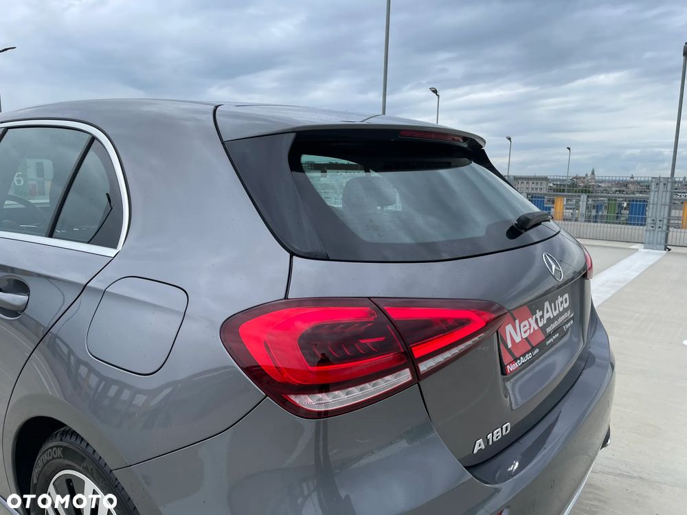 Mercedes-Benz Klasa A 180 Progressive 7G-DCT - 18