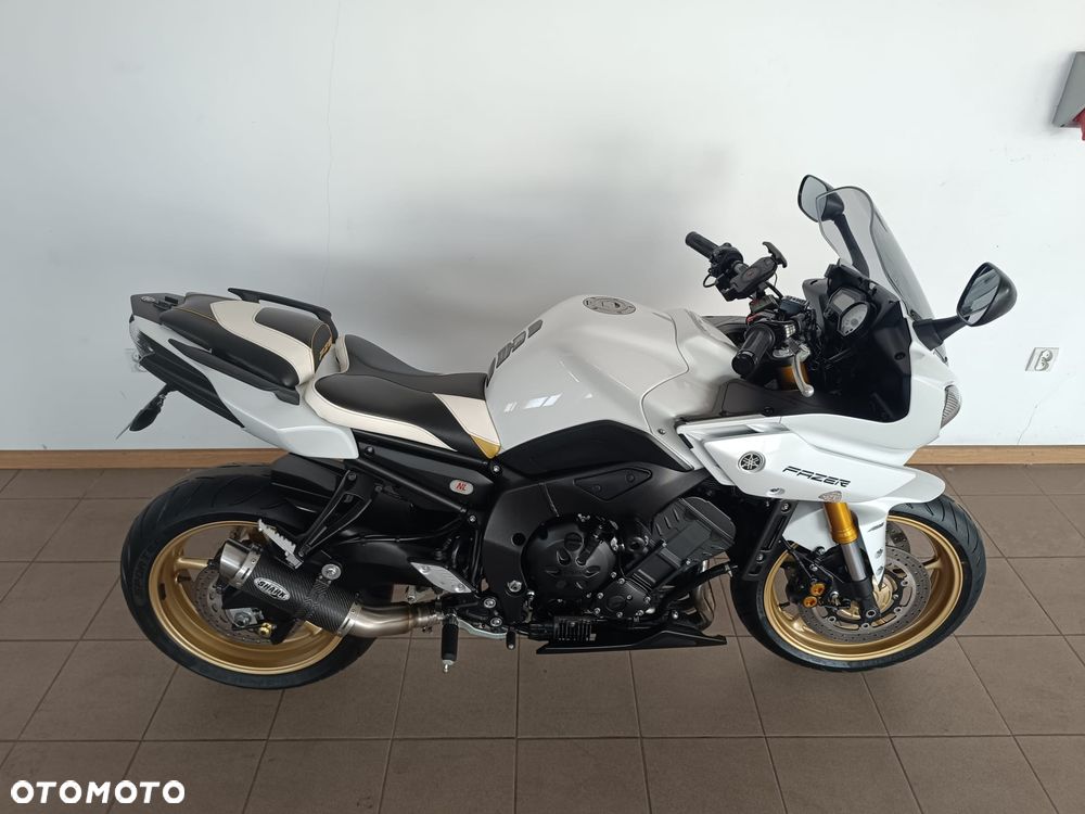 Yamaha FZ8 - 3