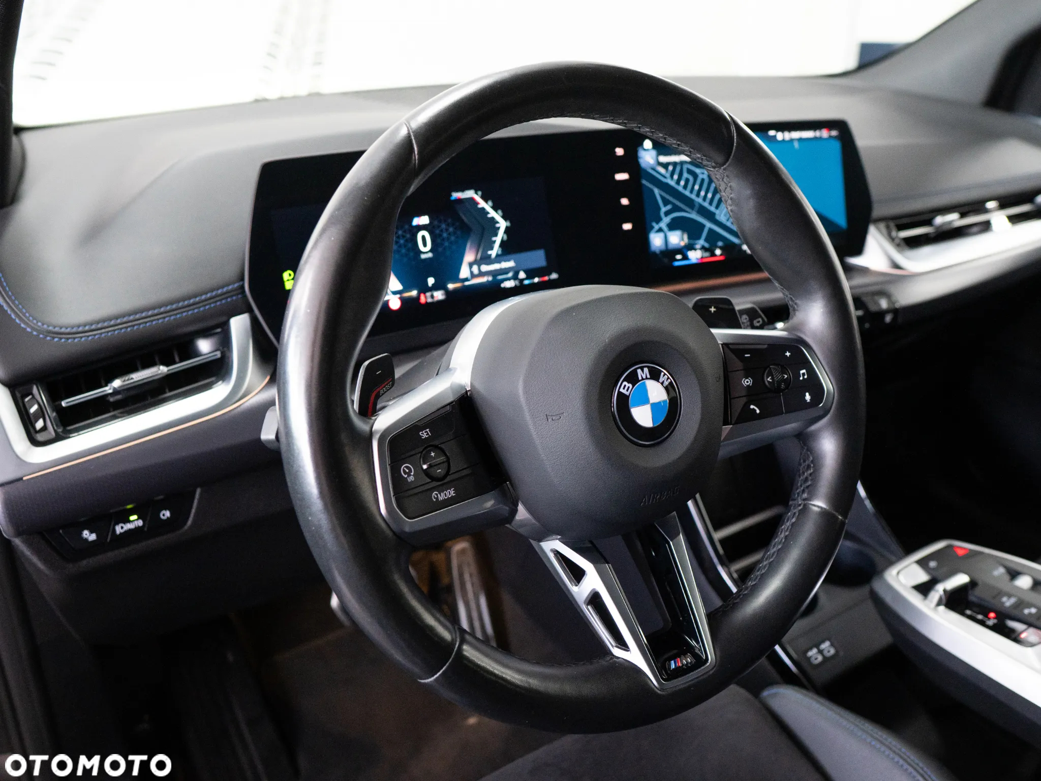 BMW Seria 2 218i - 11
