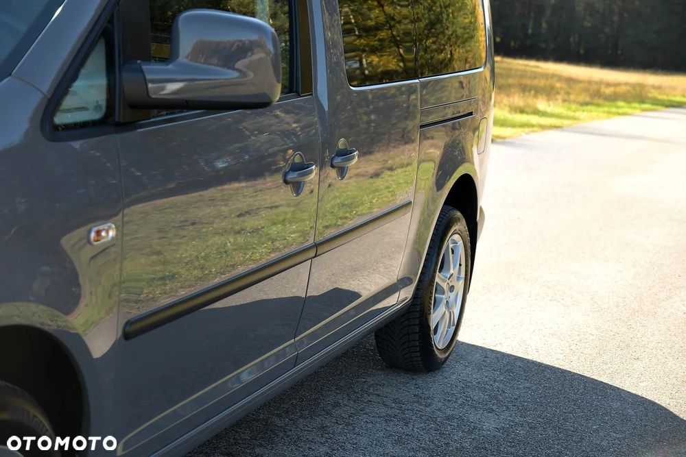 Volkswagen Caddy Maxi Comfortline - 11