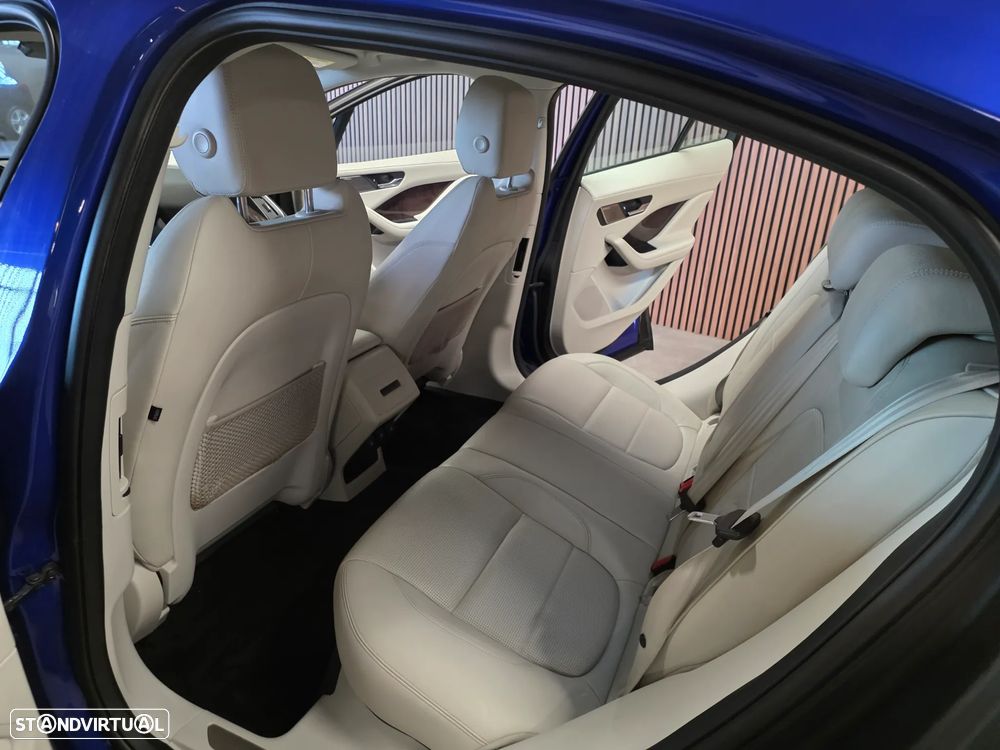 Jaguar I-Pace EV400 AWD SE - 9