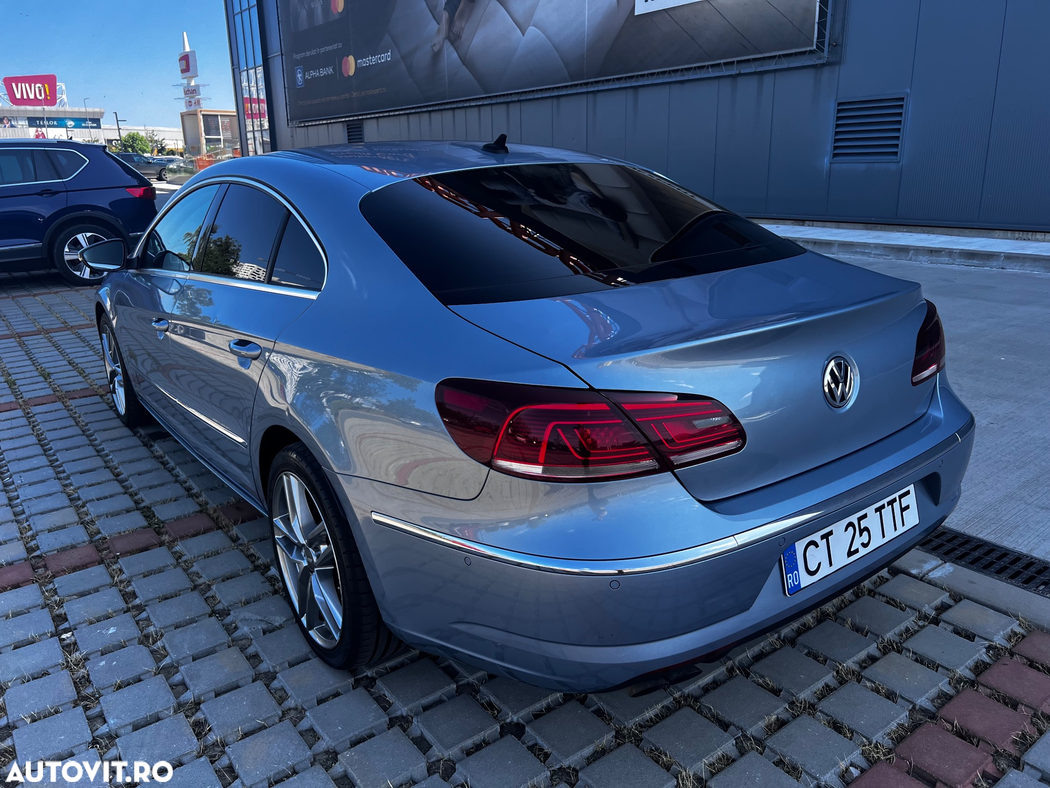 Volkswagen Passat CC 2.0 TDI DSG Blue TDI - 11