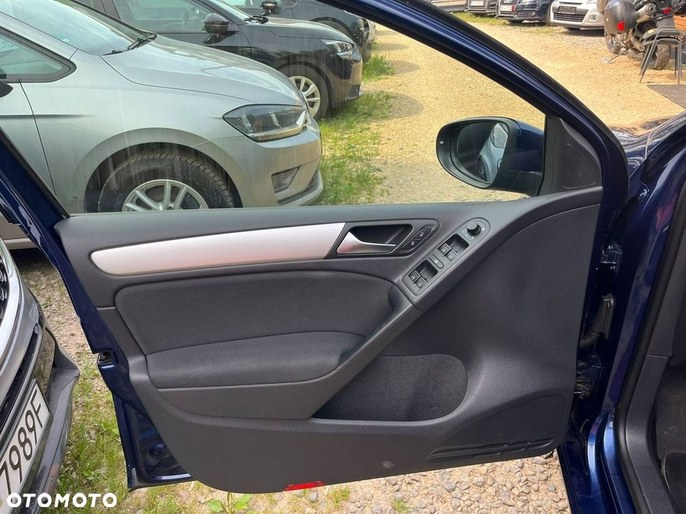 Volkswagen Golf - 14