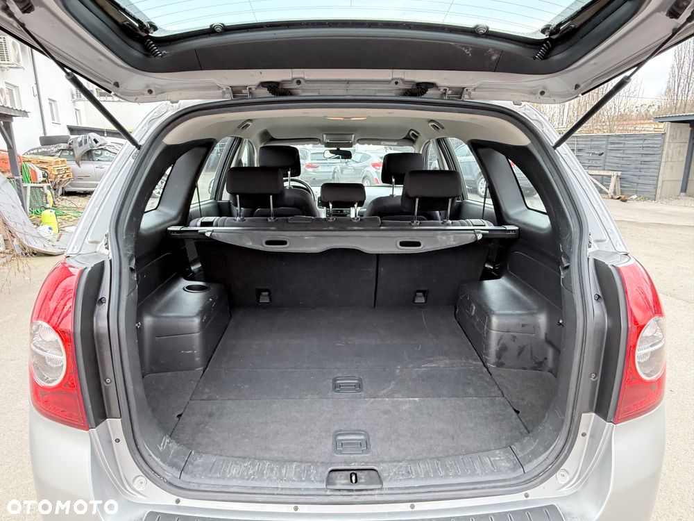 Chevrolet Captiva 2.4 LS 5os - 12