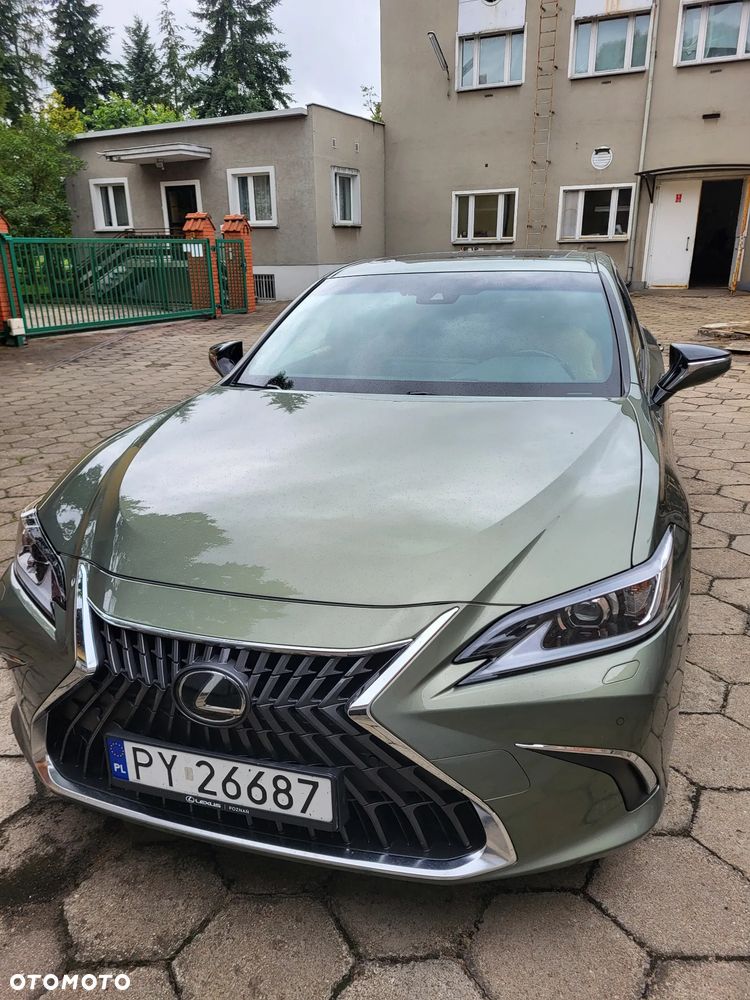 Lexus ES 300h Business Edition - 1