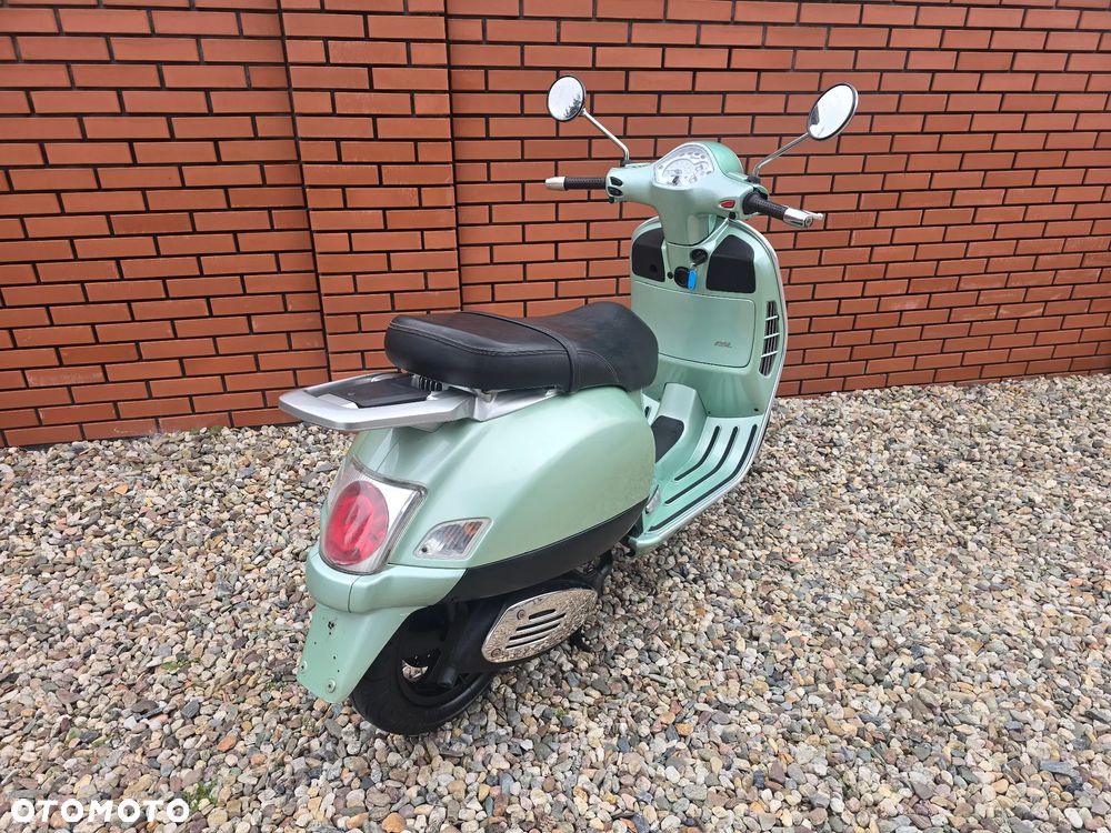 Vespa GTS - 6