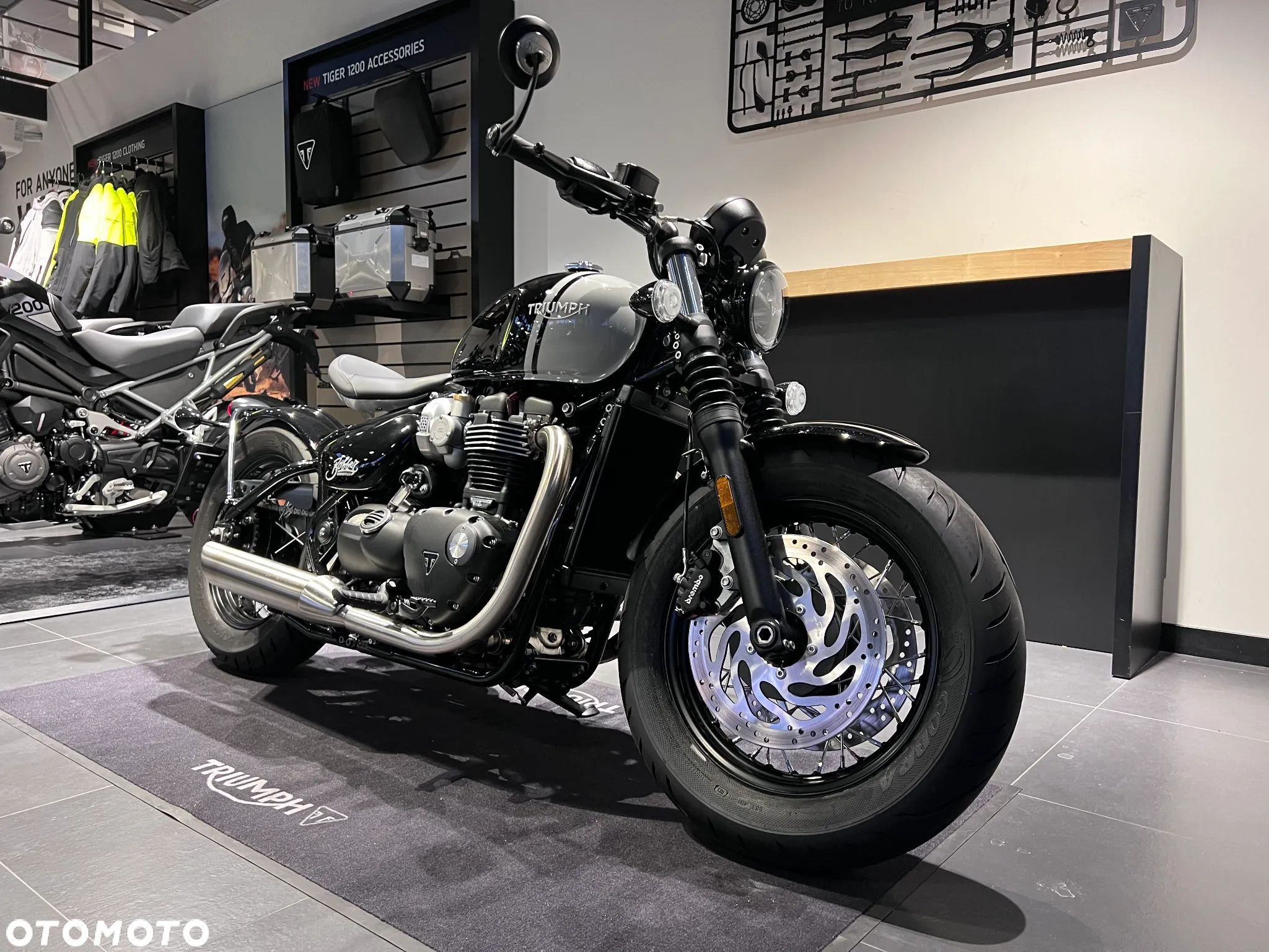 Triumph Bonneville Bobber - 1