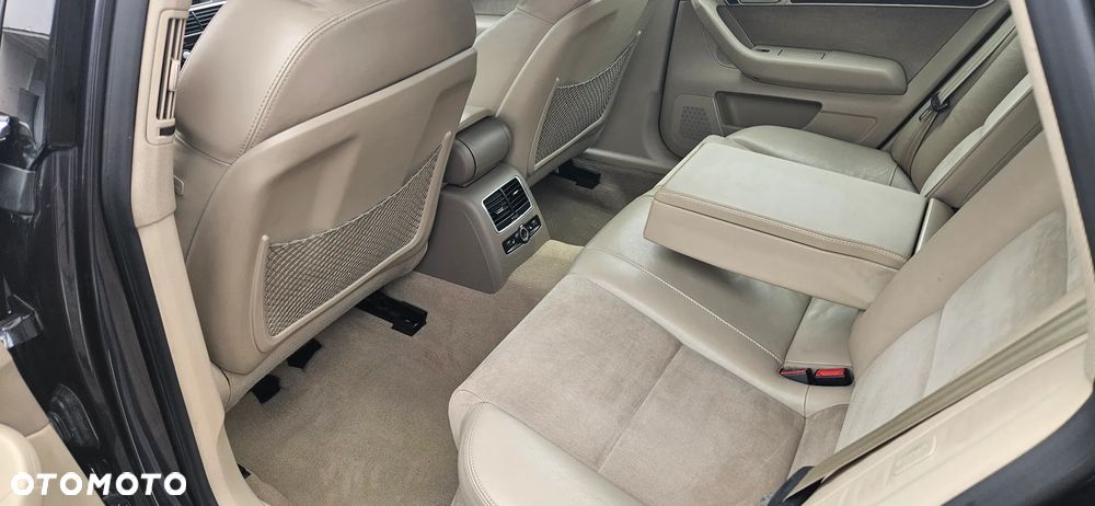 Audi A6 Limousine 3.2 FSI Quattro Tiptronic - 18