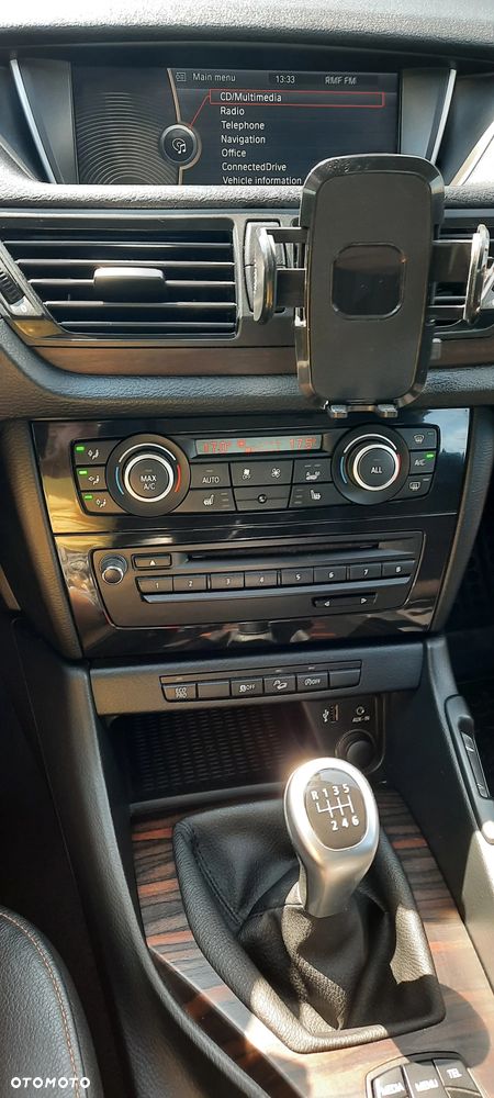 BMW X1 xDrive18d - 11