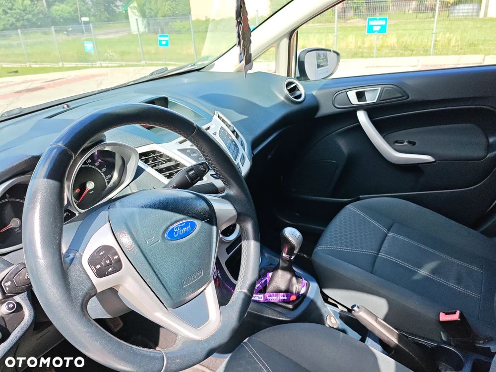 Ford Fiesta - 11