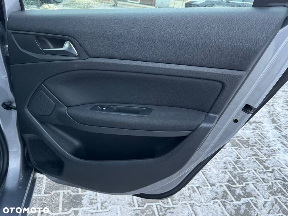 Peugeot 308 125 THP Active - 27