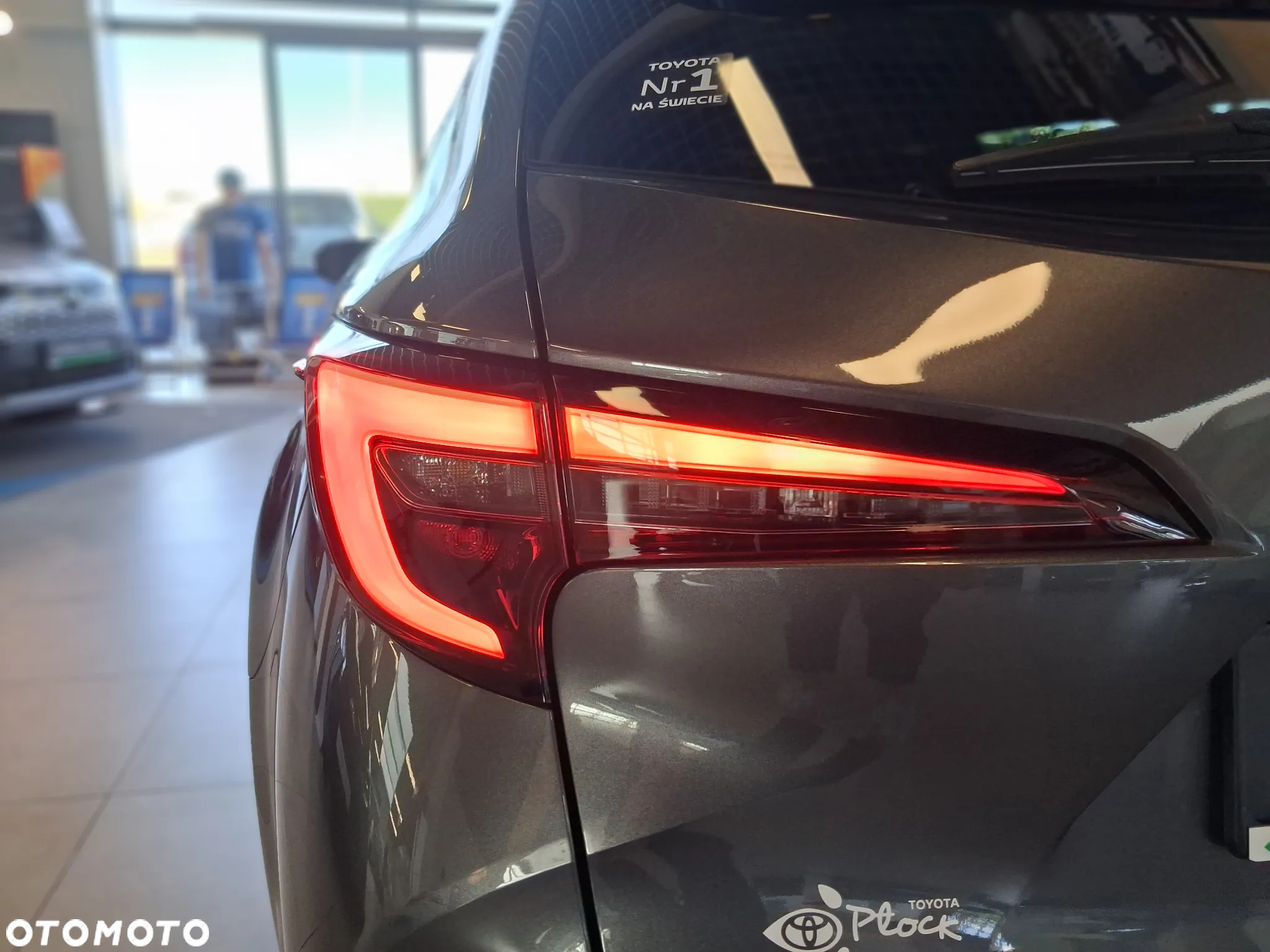 Toyota Corolla 2.0 Hybrid GR Sport - 12