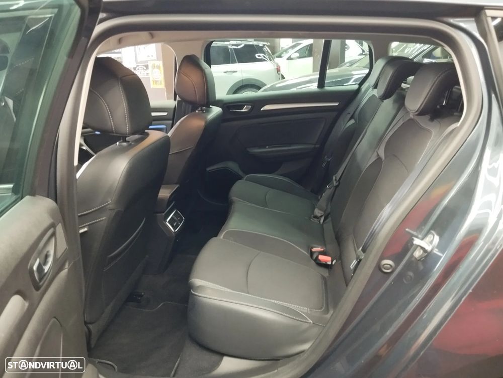 Renault Mégane Sport Tourer 1.6 E-Tech Plug-In Limited - 15