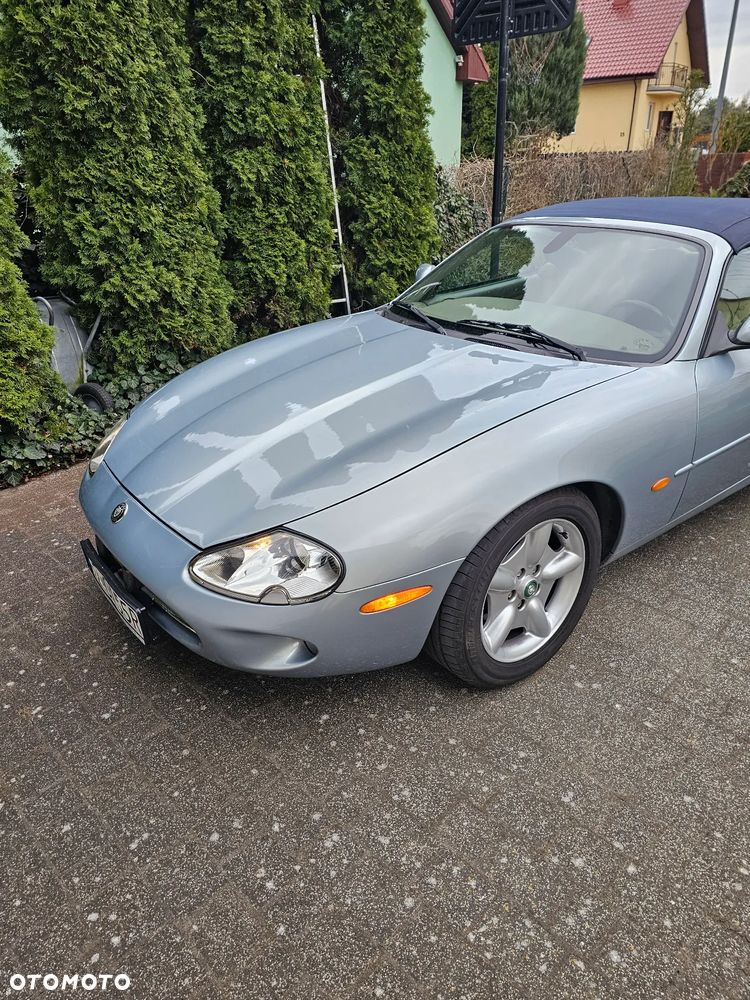 Jaguar XK8 - 2