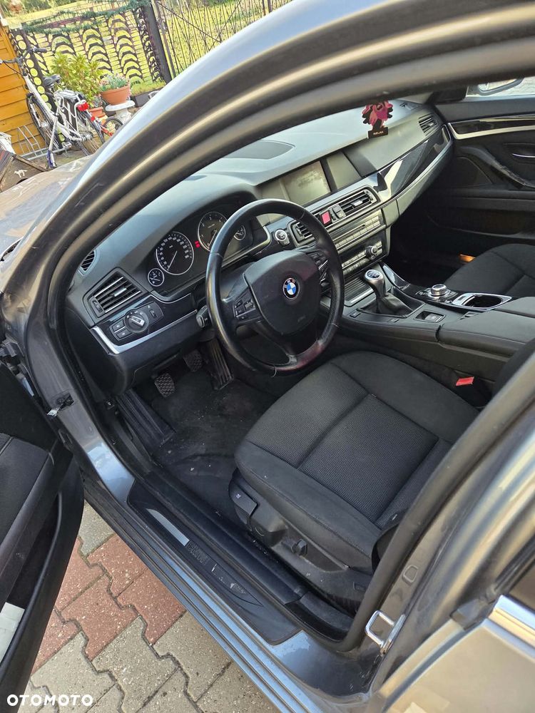 BMW Seria 5 520d - 10
