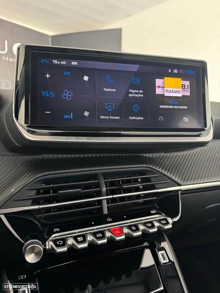 Peugeot 208 1.2 PureTech Allure EAT8 - 18