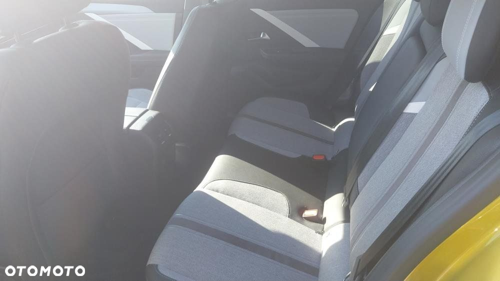 Opel Astra - 10