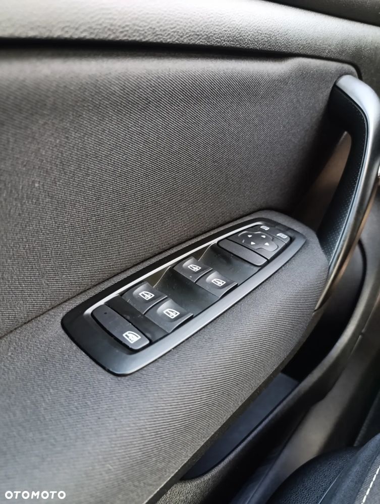 Renault Megane 1.2 Energy TCe Limited 2018 - 25