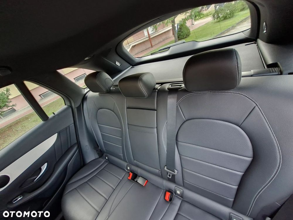 Mercedes-Benz GLC 300 4-Matic - 32