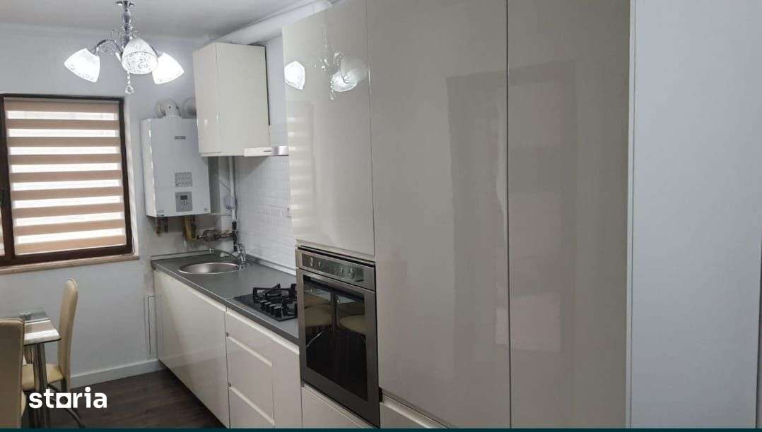 apartament cu 3 camere,zona sub cetate — fotografia 1