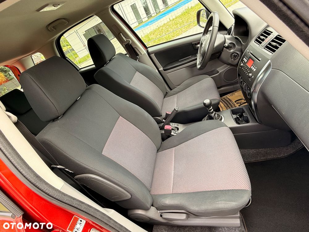 Suzuki SX4 1.9 DDiS 4WD GS / Premium - 25