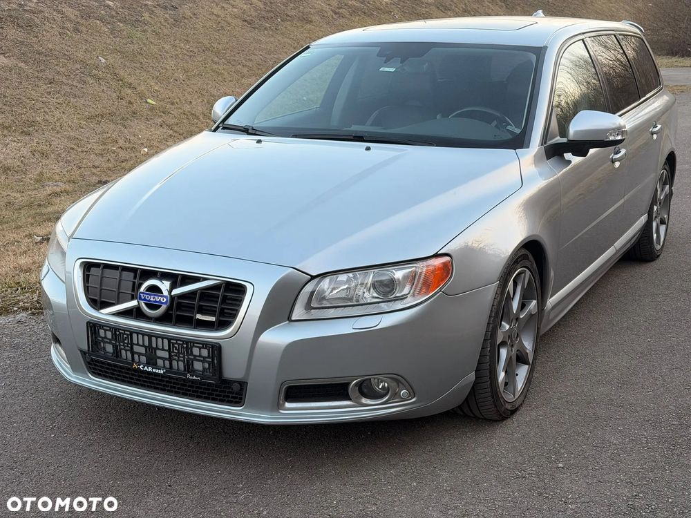 Volvo V70 - 1