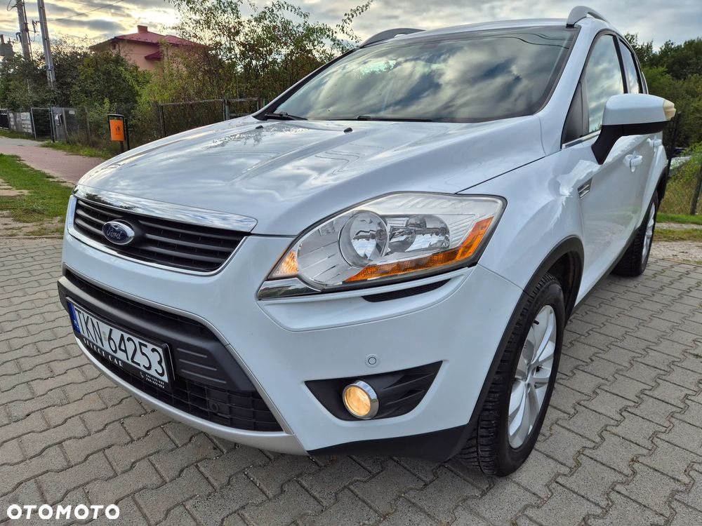 Ford Kuga 2.0 TDCi 2x4 Titanium - 4
