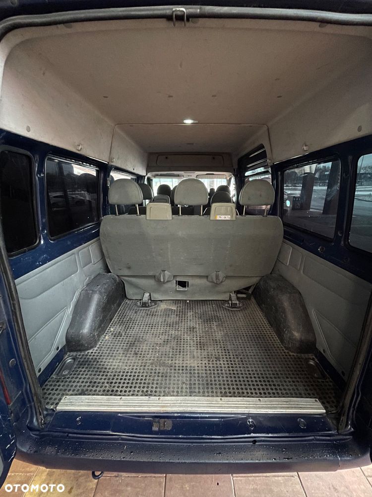 Ford Transit - 8