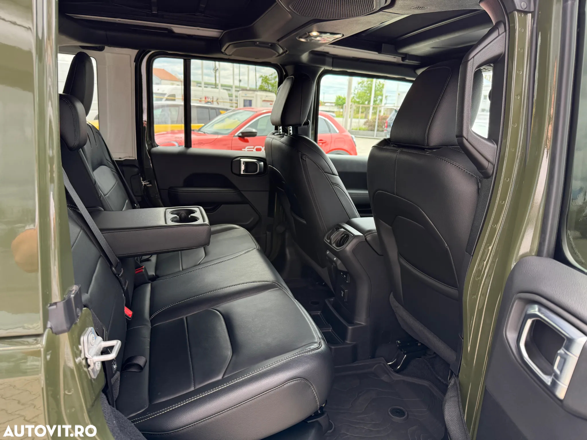 Jeep Wrangler Unlimited 2.0 4xe Plug-In Hybrid Softtop Sahara - 20