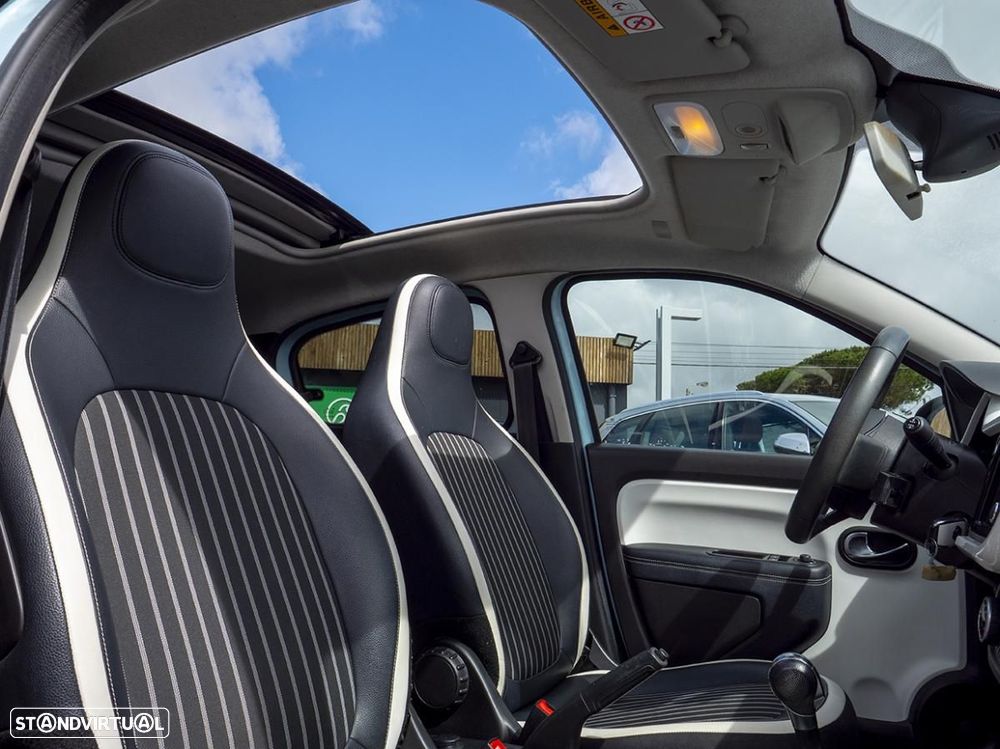 Renault Twingo Z.E. 22 Intens - 20