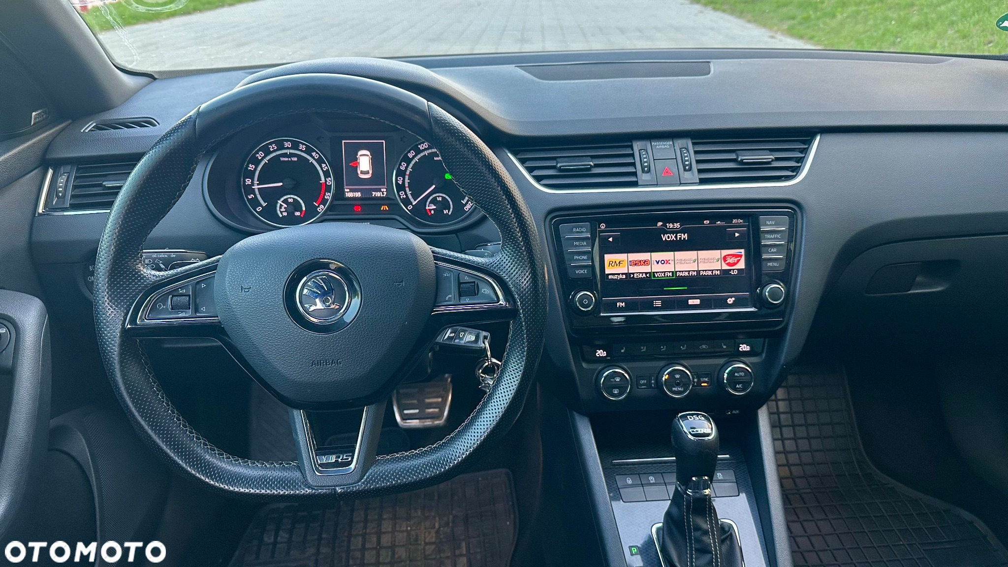 Skoda Octavia 2.0 TDI DSG RS - 16