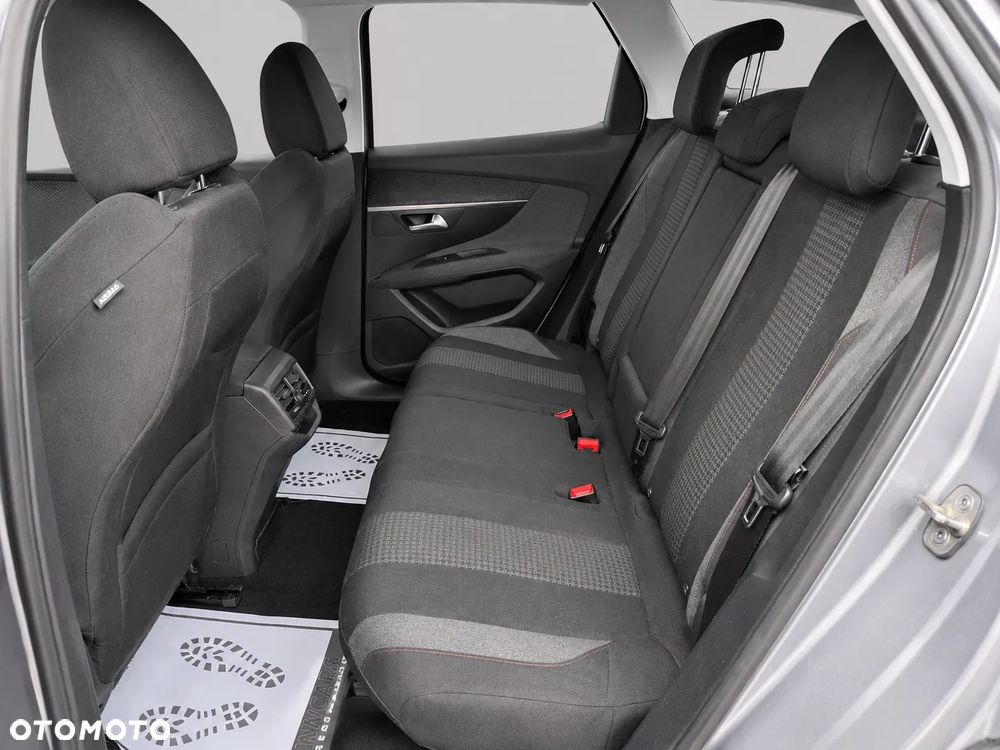 Peugeot 3008 BlueHDi 130 Stop & Start EAT8 Allure Business-Paket - 7