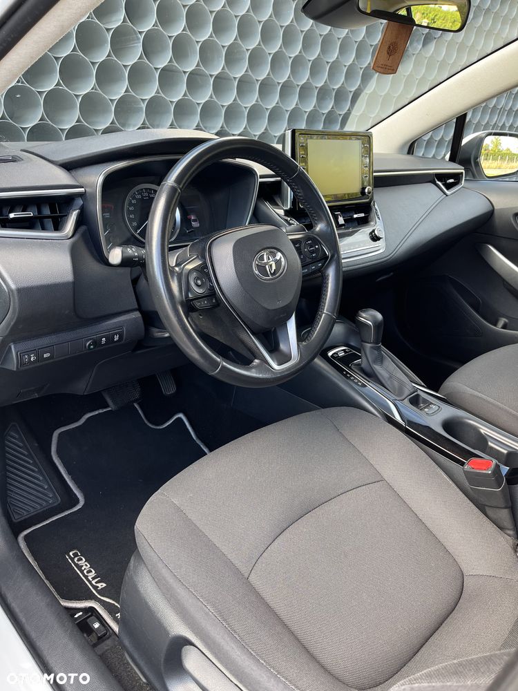 Toyota Corolla - 8