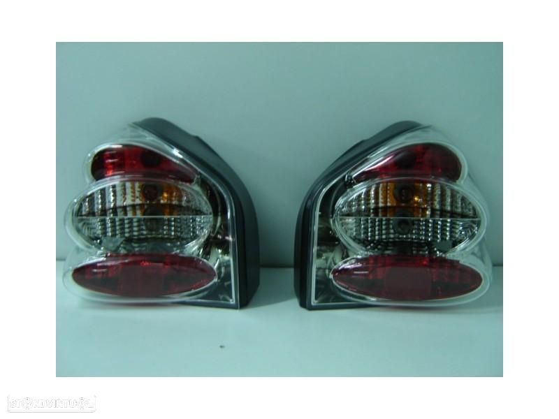 FAROLIM TRASEIRO ESQUERDO AUDI A3 - 1