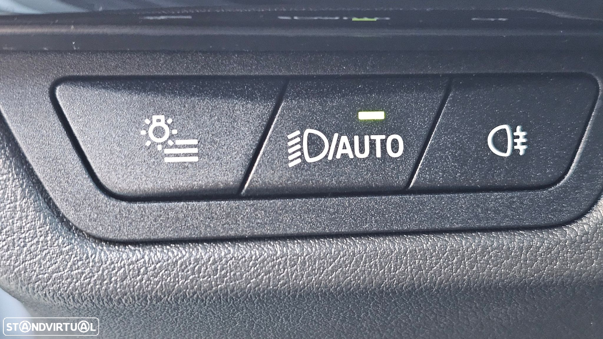 BMW iX2 eDrive20 Pack Desportivo M Pro - 16