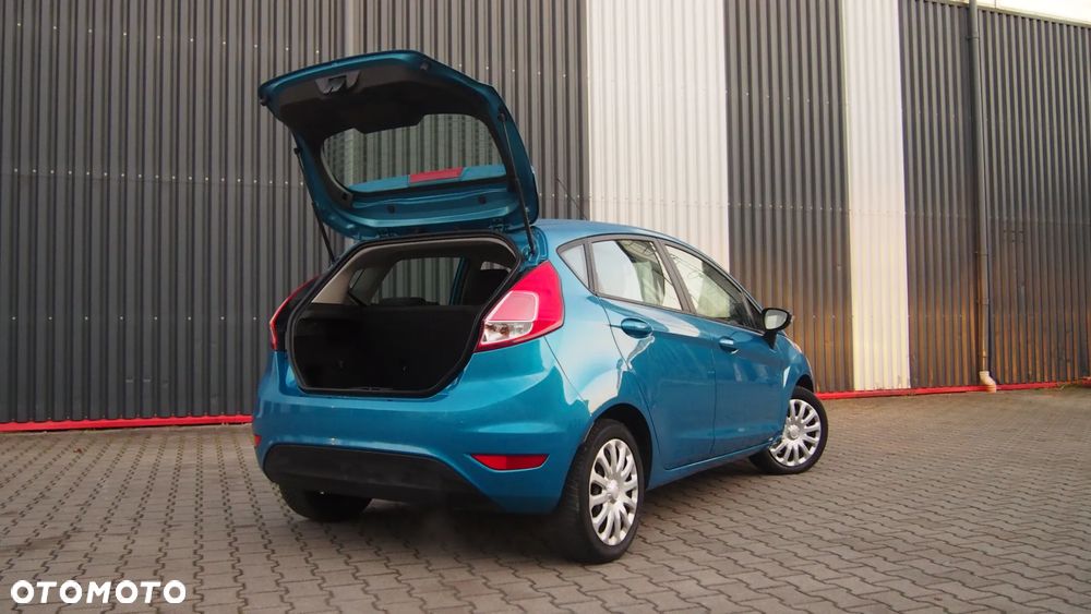 Ford Fiesta - 22