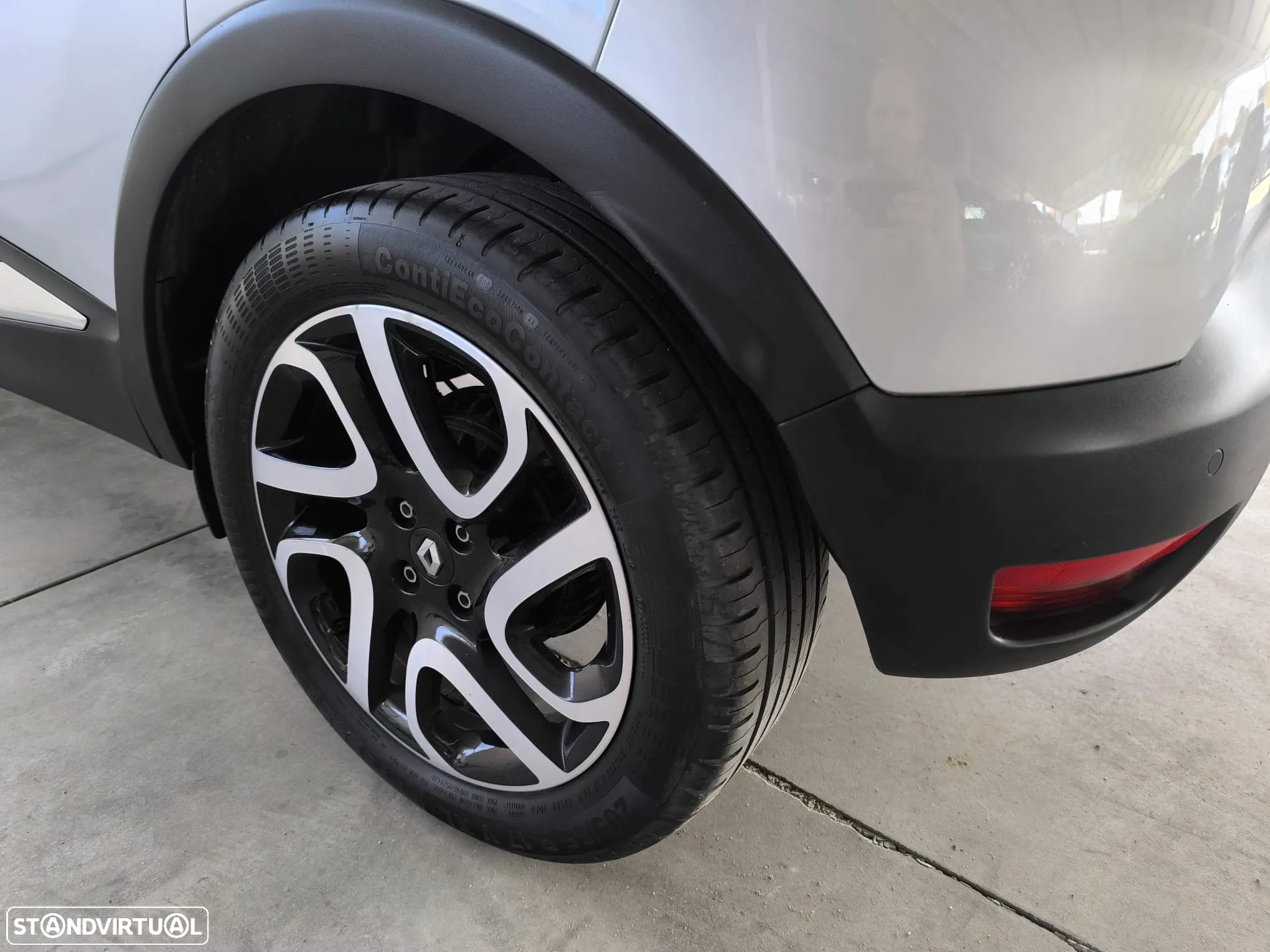 Renault Captur ENERGY dCi 90 EDC Intens - 24