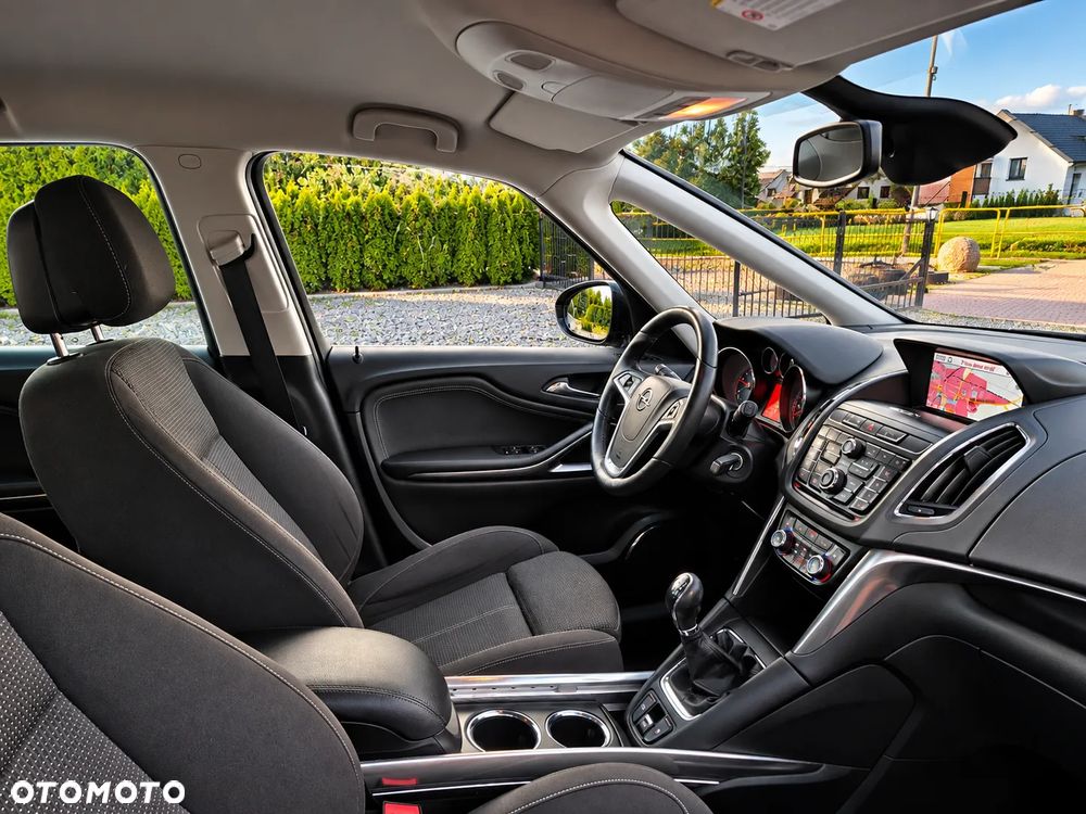 Opel Zafira - 35