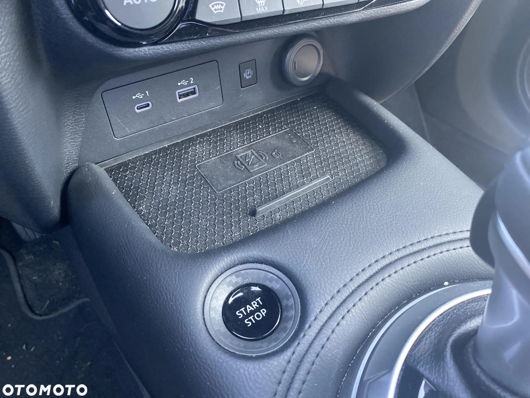 Nissan Juke 1.6 Hybrid N-Connecta AMT - 19