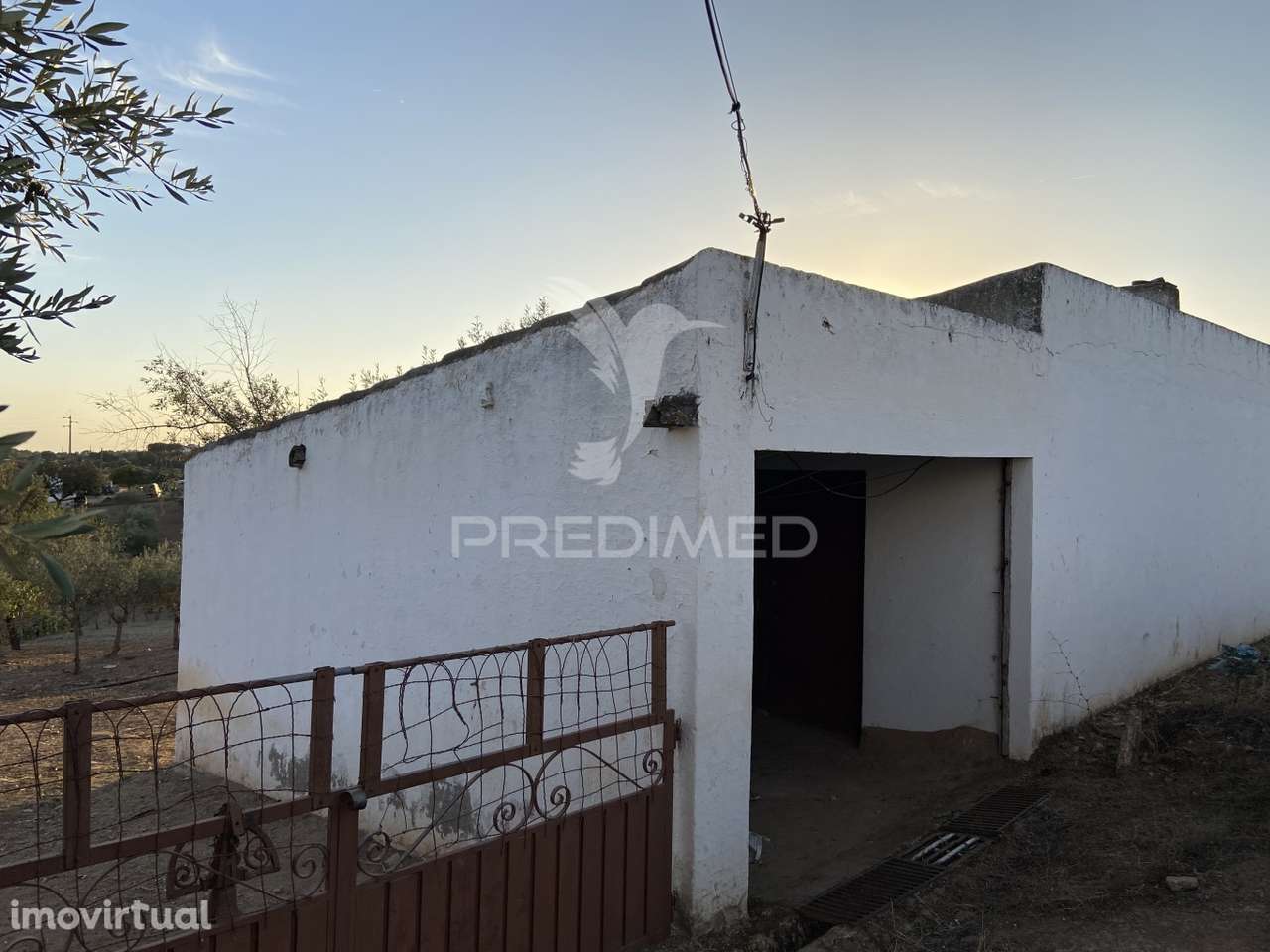 Moradia T1 com Terreno de 3300mts2 - Grande imagem: 5/14