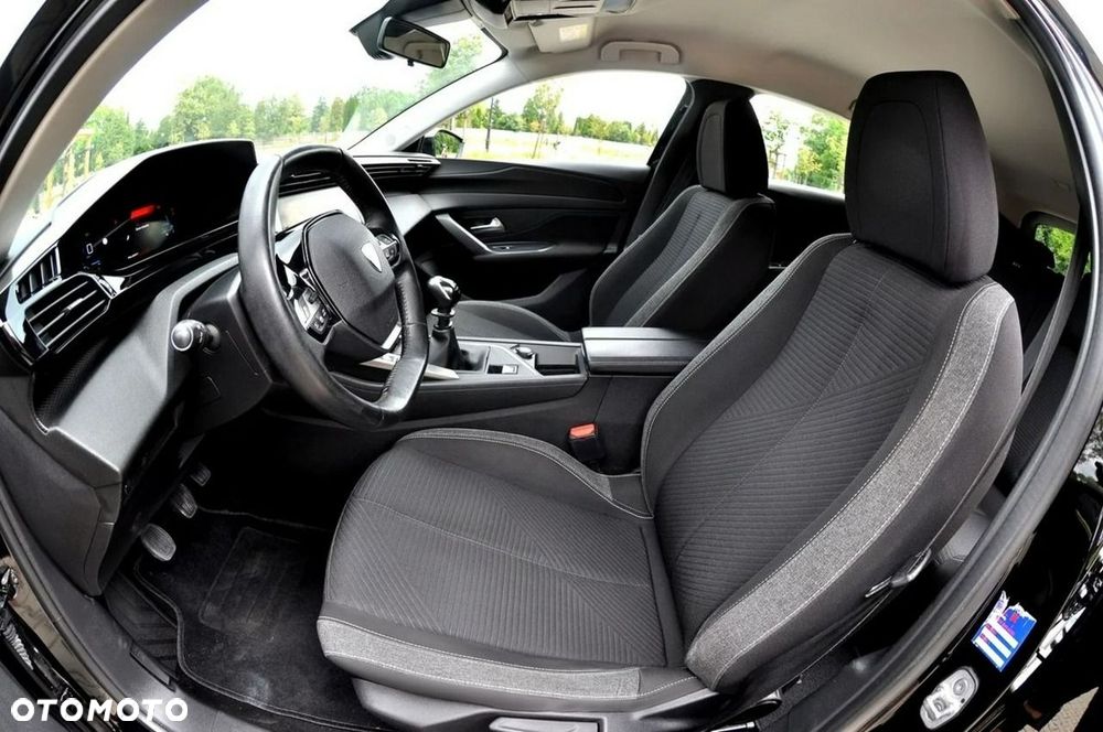 Peugeot 308 1.2 PureTech Allure S&S - 20
