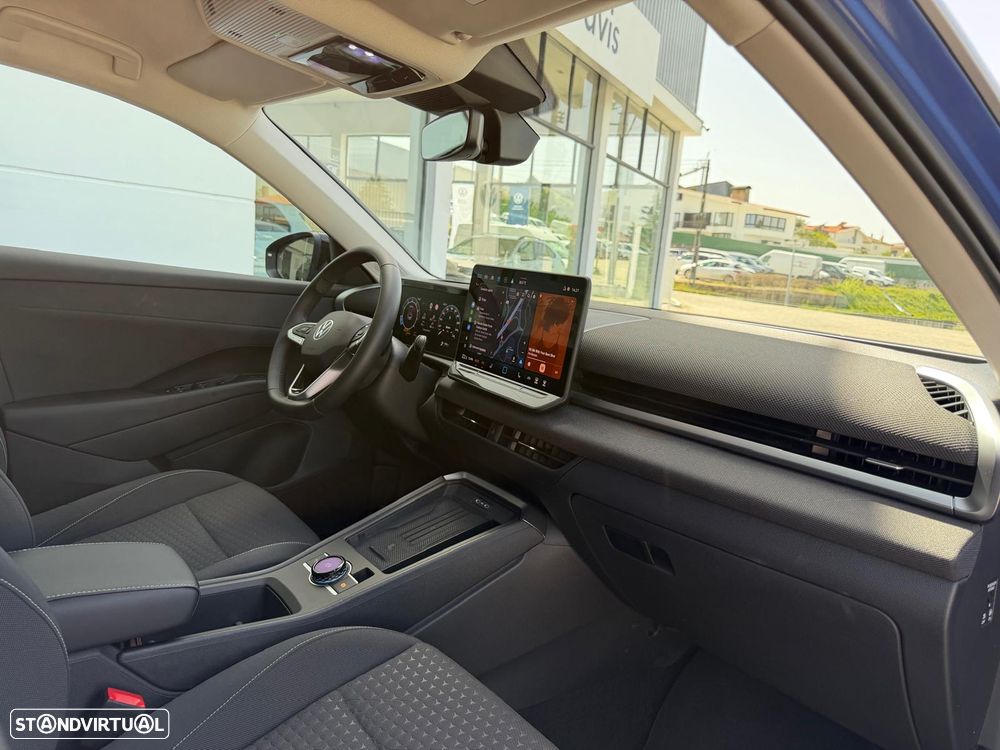 VW T-Roc 1.5 eTSI Life DSG - 9