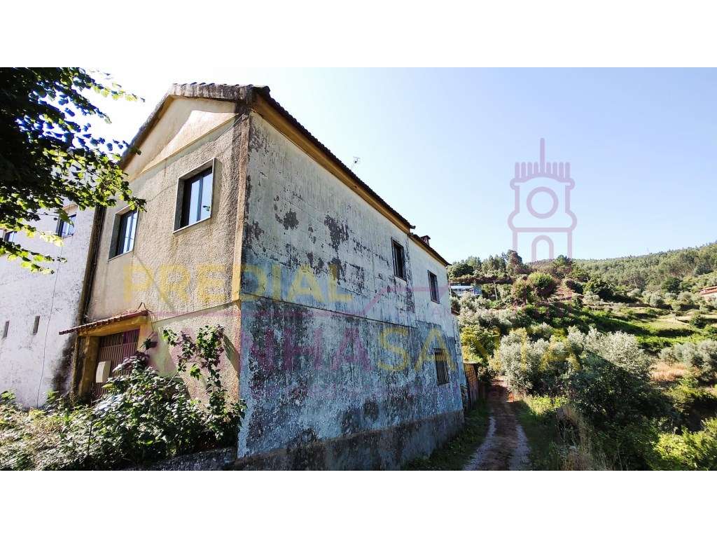 Moradia M4 usada com 2 entradas - terreno, anexos - 7 km (Vila Nova... - Grande imagem: 3/22