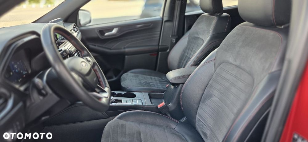 Ford Kuga - 33