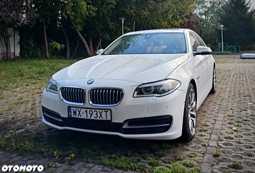 BMW Seria 5 535i Luxury Line - 2