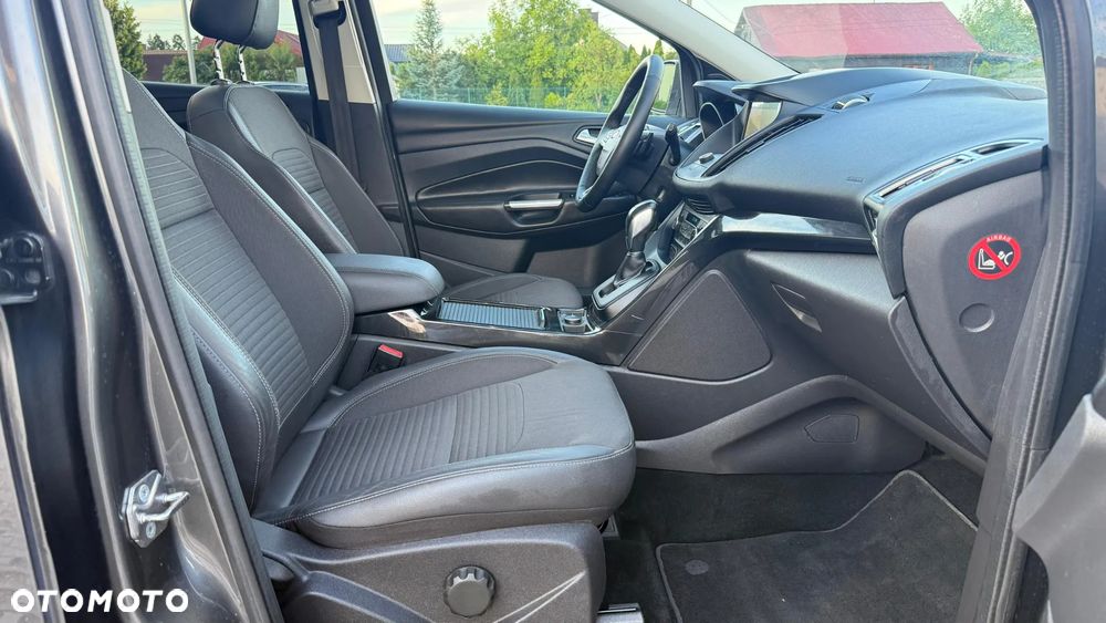 Ford Kuga 2.0 TDCi AWD Titanium - 35