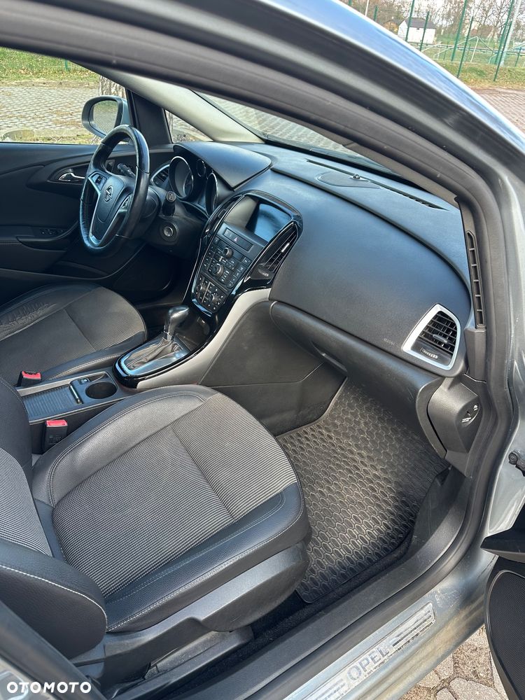 Opel Astra 1.4 T Cosmo - 21